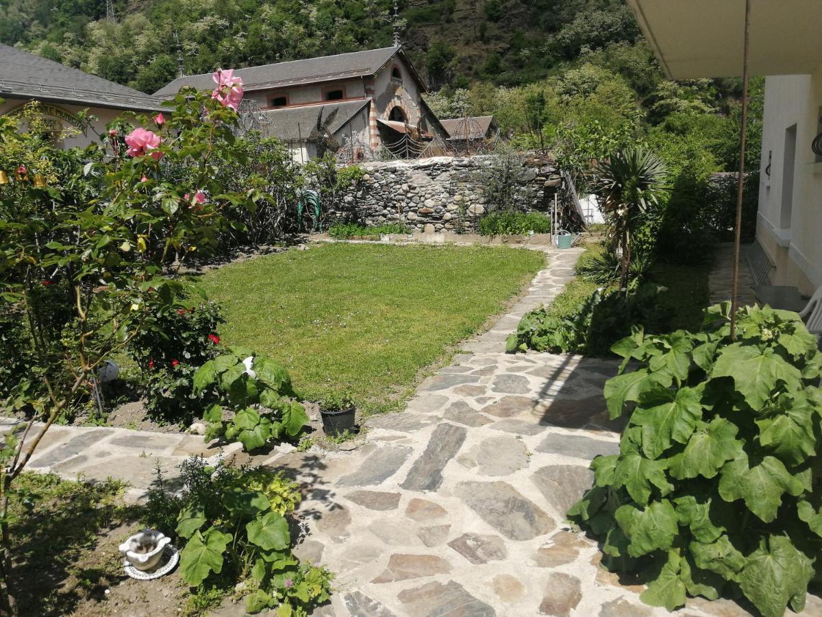 Les Rosiers Villa Bagnères-de-Luchon Exterior foto