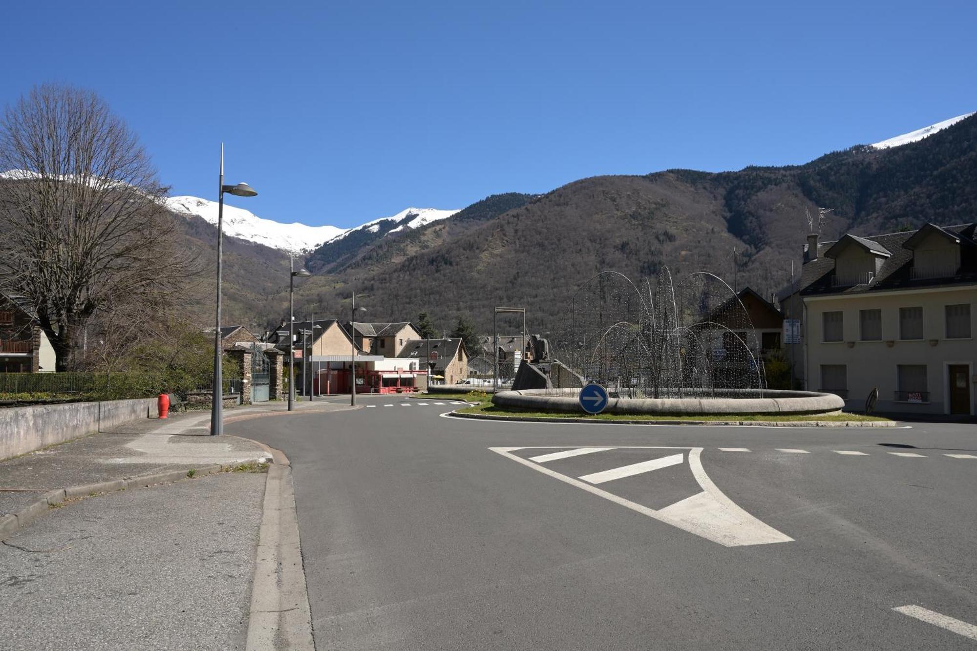 Les Rosiers Villa Bagnères-de-Luchon Exterior foto