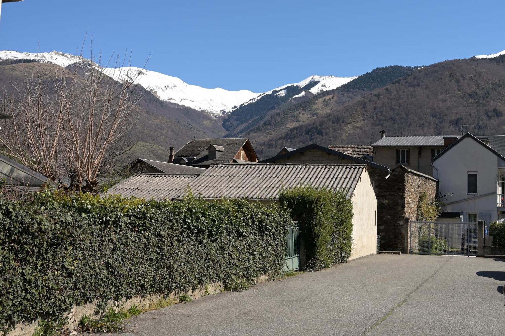 Les Rosiers Villa Bagnères-de-Luchon Exterior foto